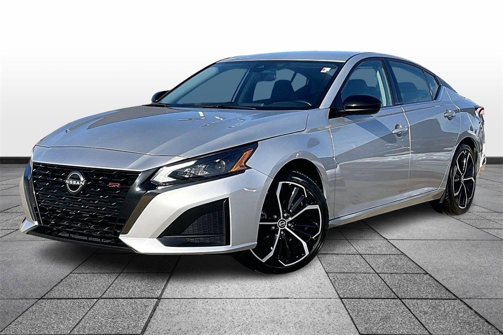 2024 Nissan Altima SR