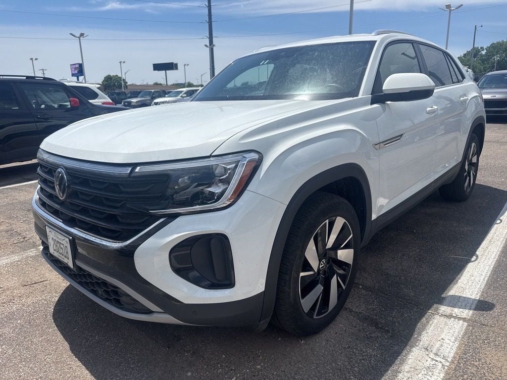 2025 Volkswagen Atlas Cross Sport 2.0T SE w/Technology