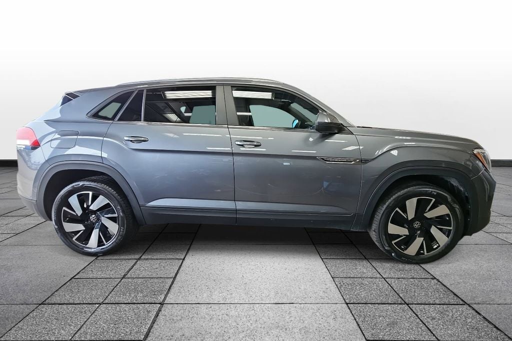 2024 Volkswagen Atlas Cross Sport 2.0T SE w/Technology