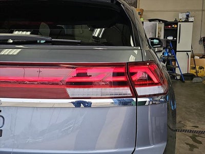 2024 Volkswagen Atlas Cross Sport 2.0T SE w/Technology