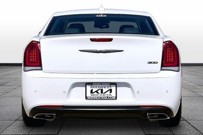 2022 Chrysler 300 Touring