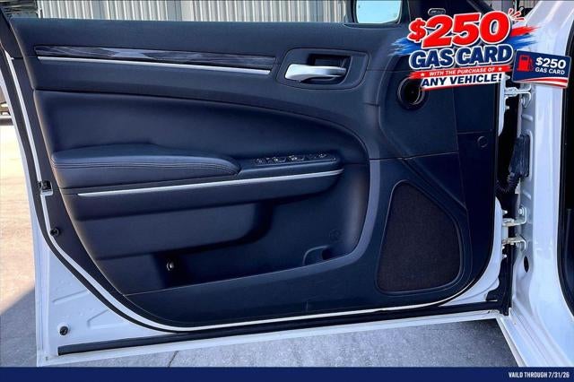 2022 Chrysler 300 Touring