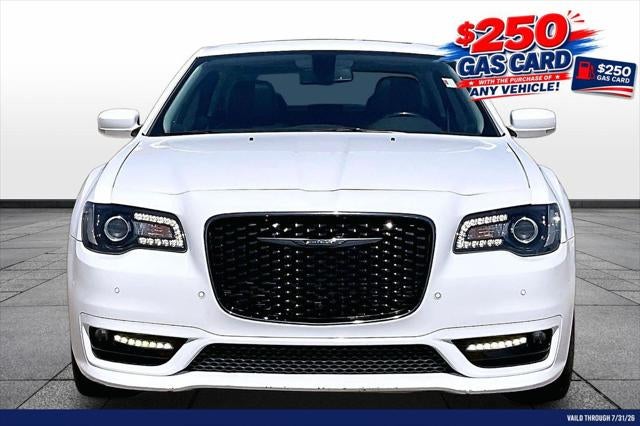 2022 Chrysler 300 Touring