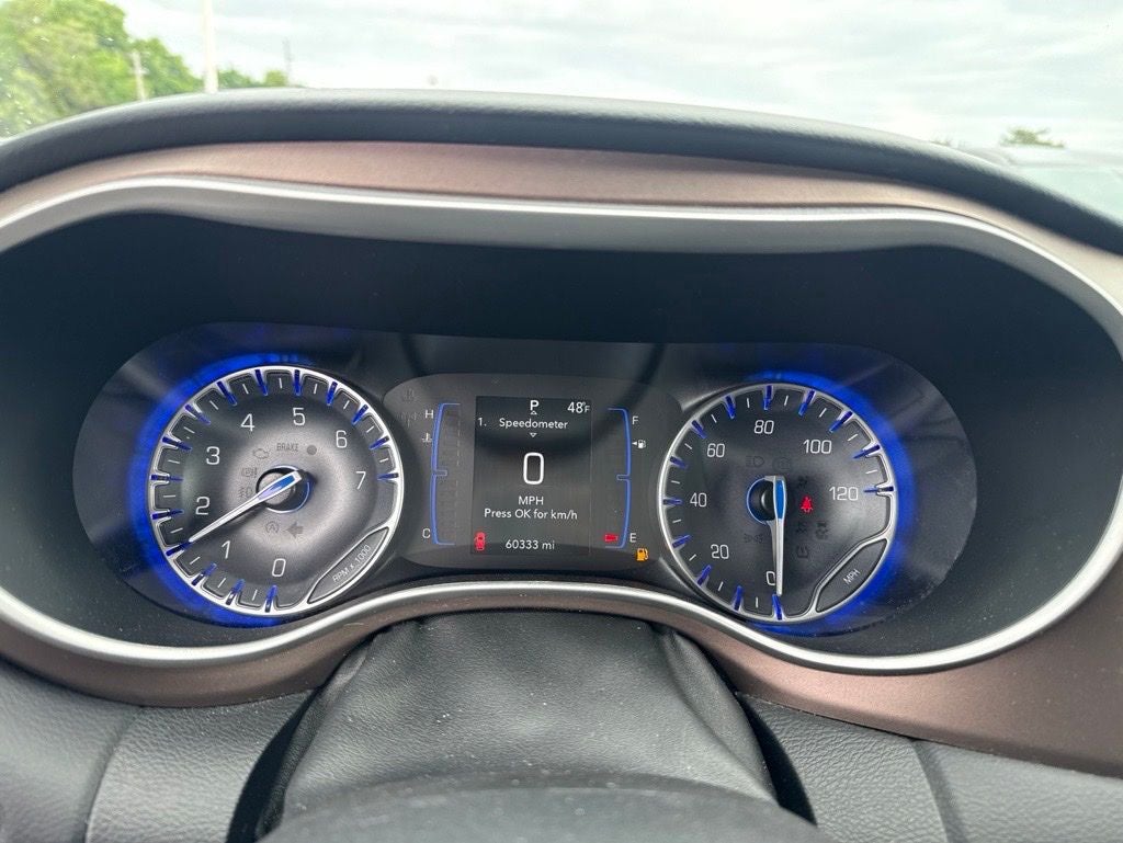 2023 Chrysler Voyager LX