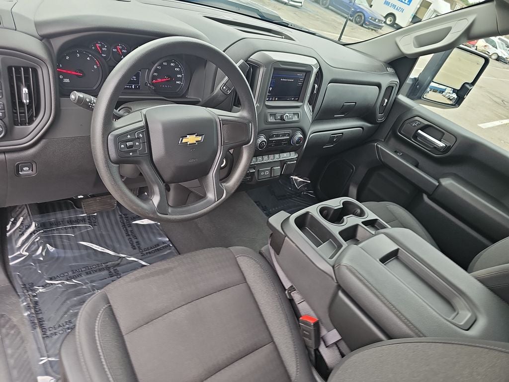 2025 Chevrolet Silverado HD Custom