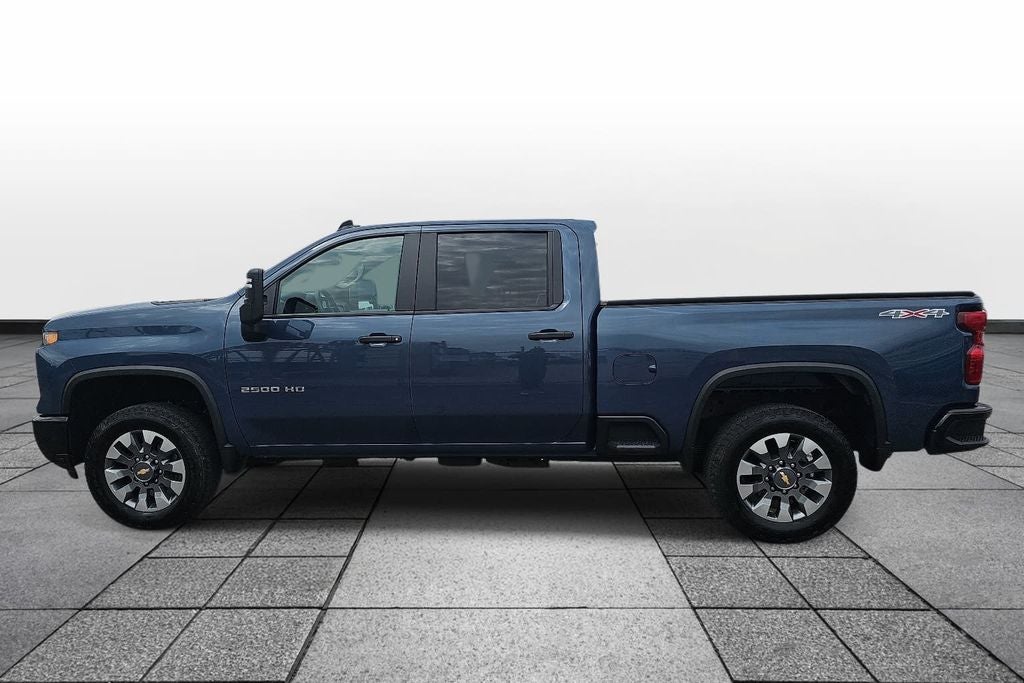 2025 Chevrolet Silverado HD Custom
