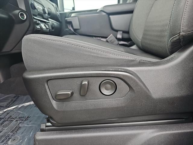 2025 Chevrolet Silverado HD Custom