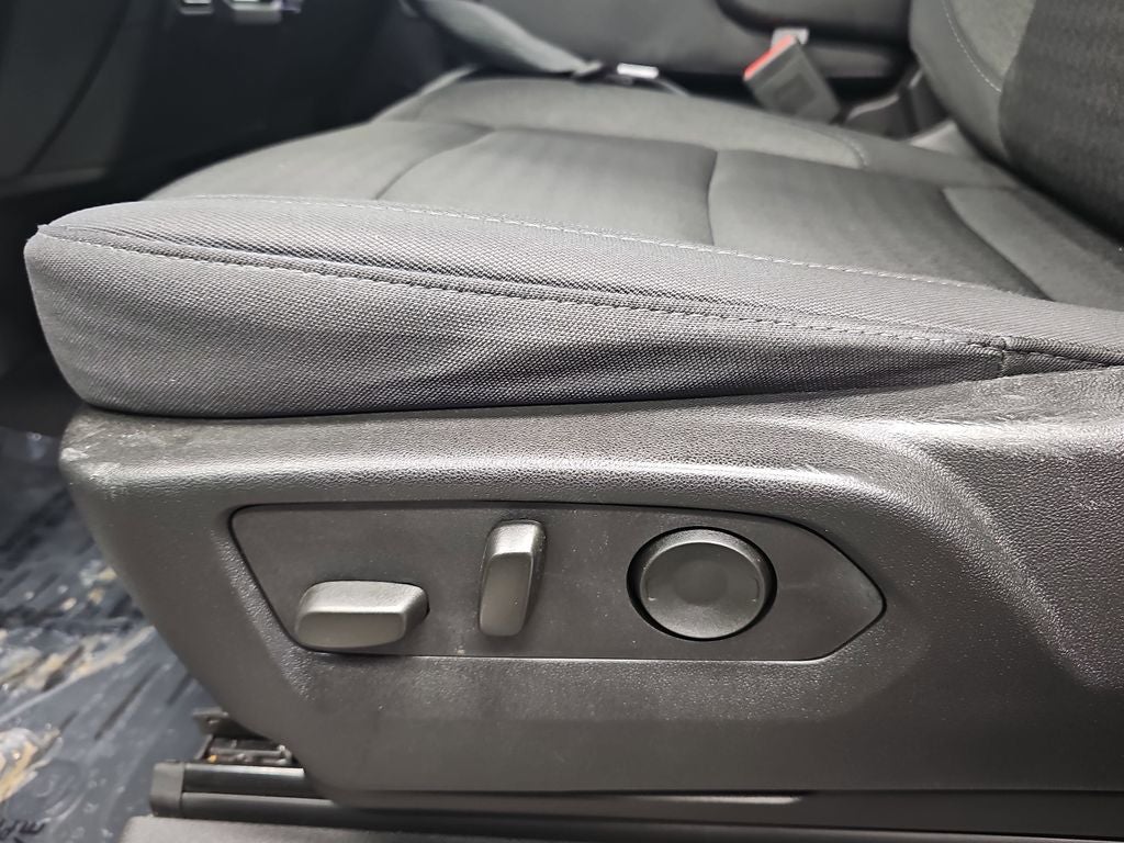 2024 Chevrolet Silverado HD Custom