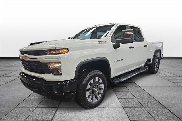 2024 Chevrolet Silverado HD Custom