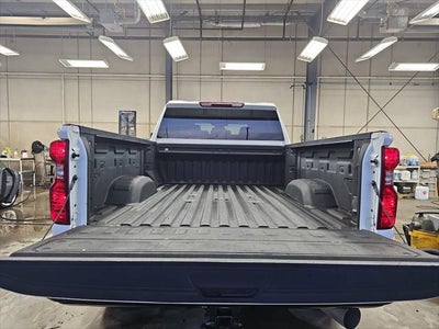 2024 Chevrolet Silverado HD Custom