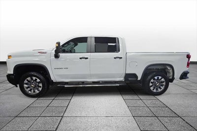 2024 Chevrolet Silverado HD Custom
