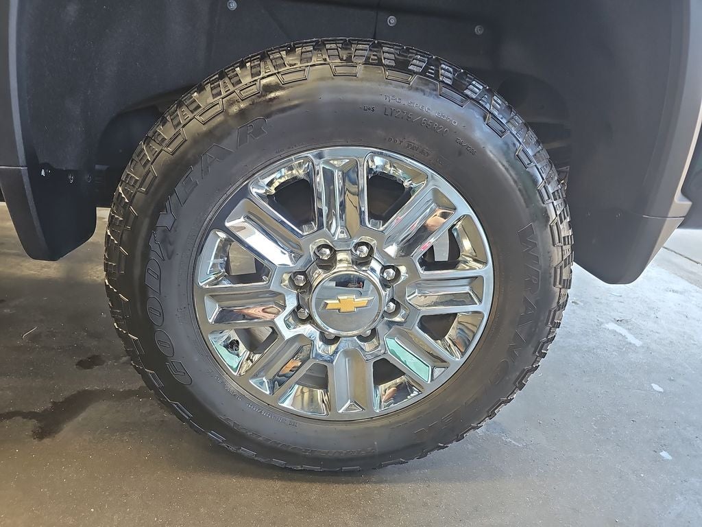 2022 Chevrolet Silverado HD High Country