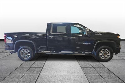 2022 Chevrolet Silverado HD High Country