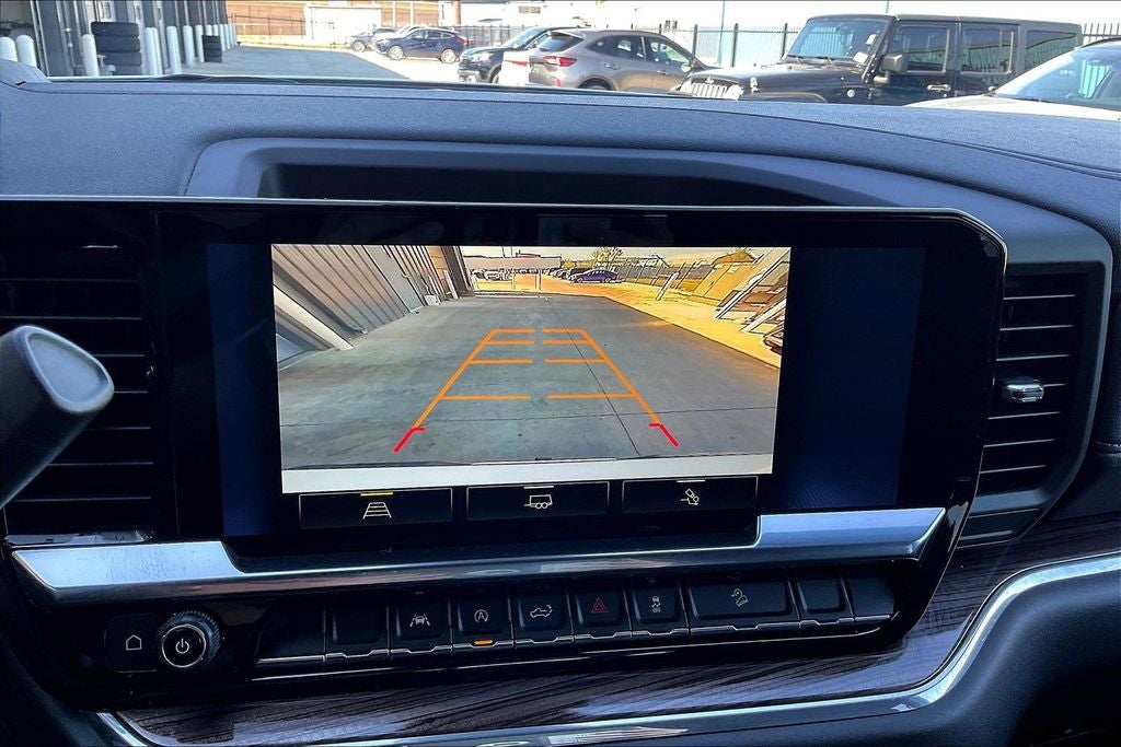 2024 Chevrolet Silverado LT