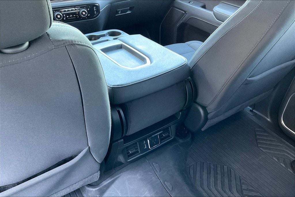 2024 Chevrolet Silverado LT