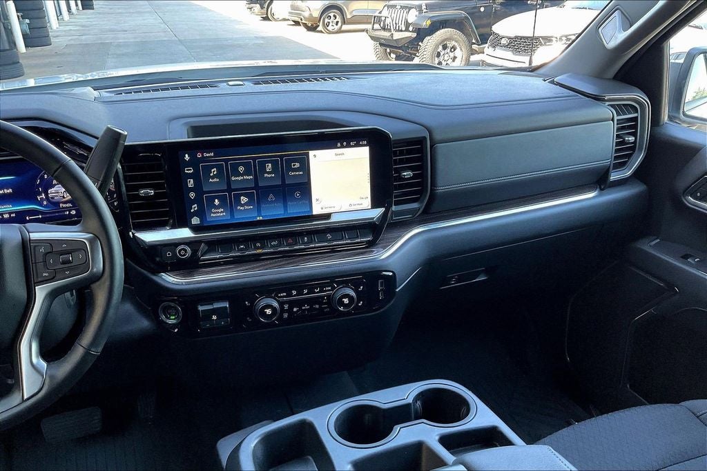 2024 Chevrolet Silverado LT