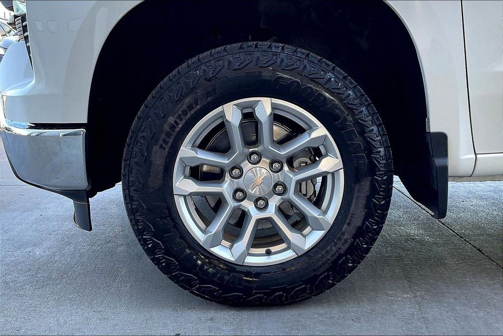 2024 Chevrolet Silverado LT