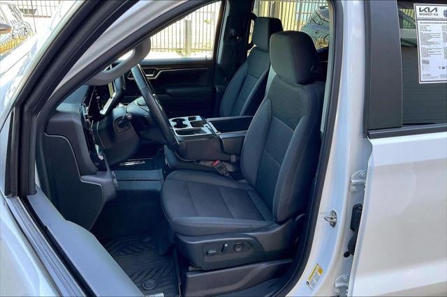2024 Chevrolet Silverado LT