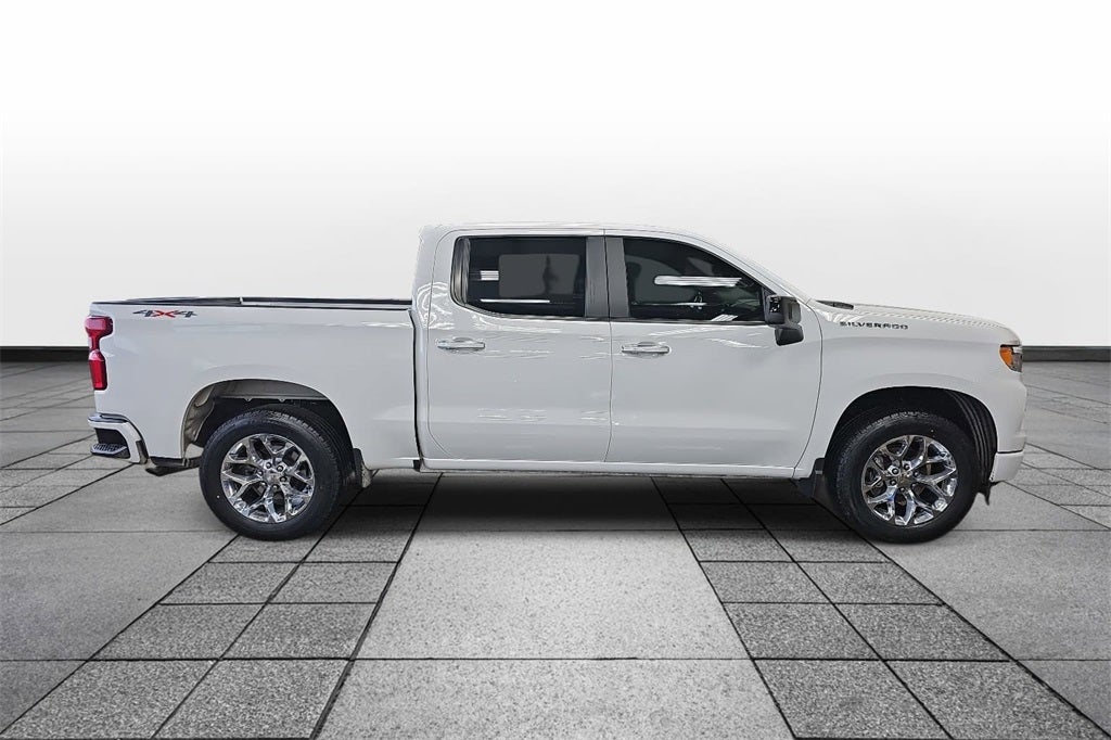 2023 Chevrolet Silverado RST