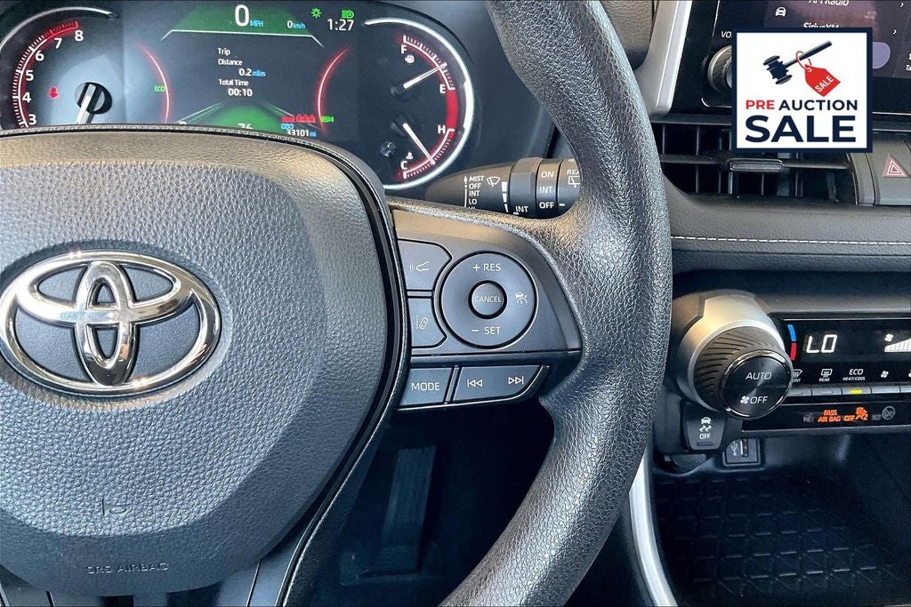 2025 Toyota RAV4 XLE