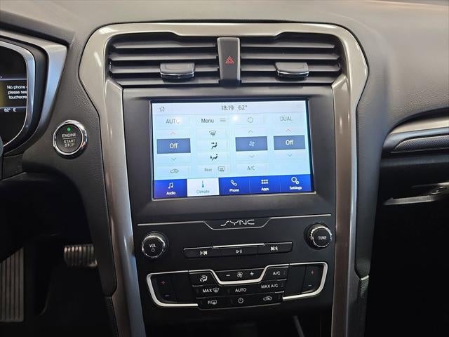 2020 Ford Fusion SE