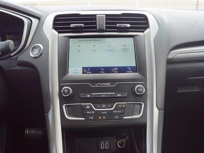2020 Ford Fusion SE