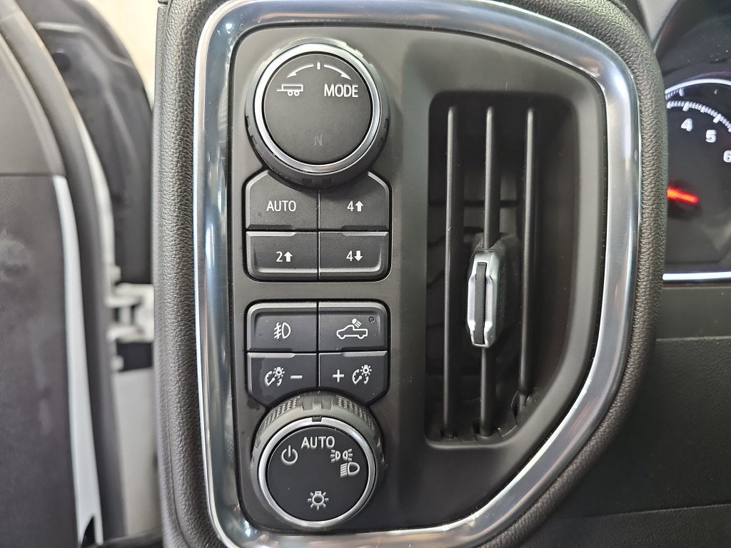 2021 Chevrolet Silverado RST
