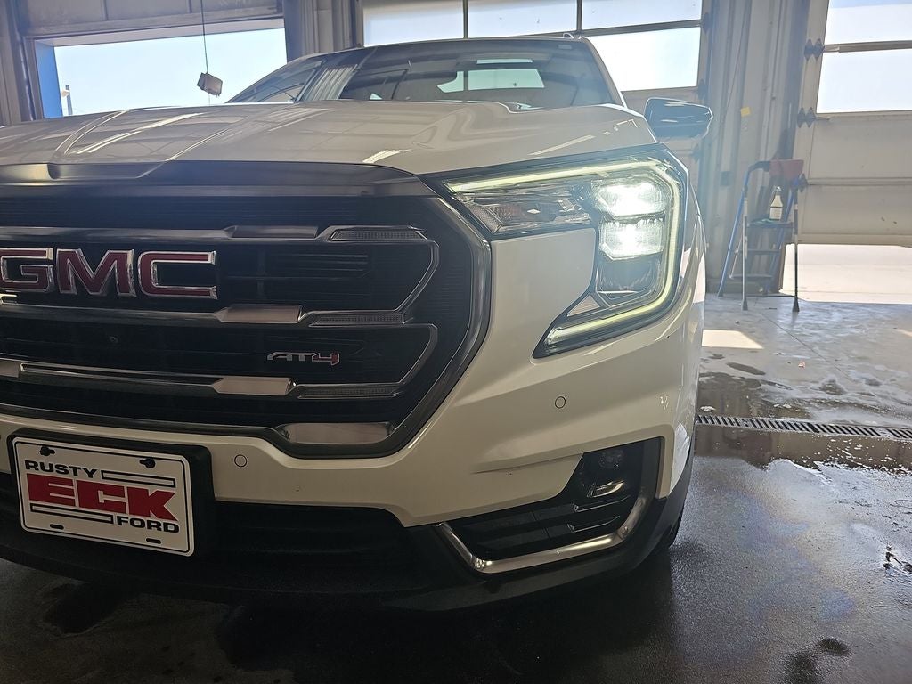 2022 GMC Terrain AT4
