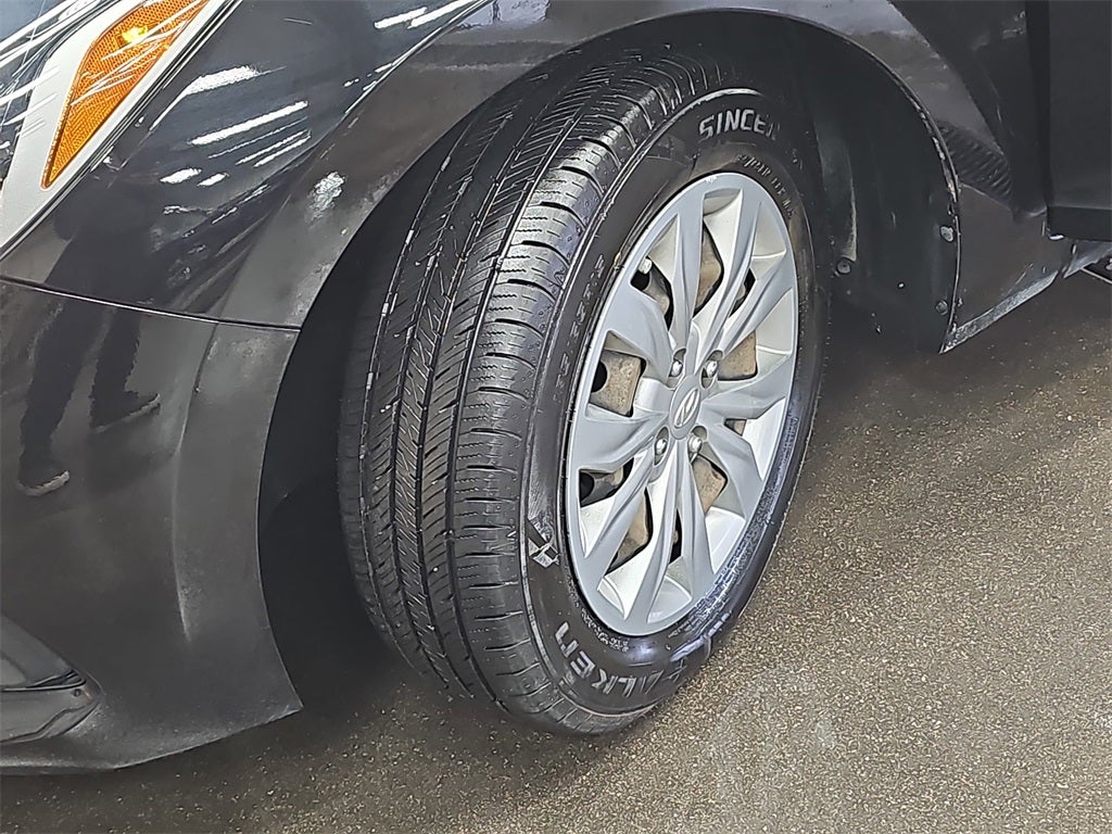 2022 Hyundai Accent SE