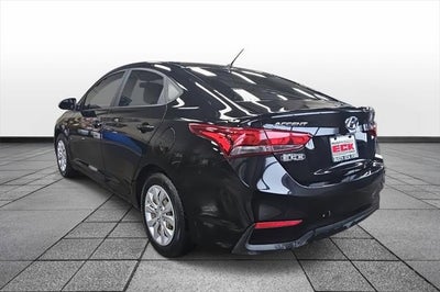 2022 Hyundai Accent SE