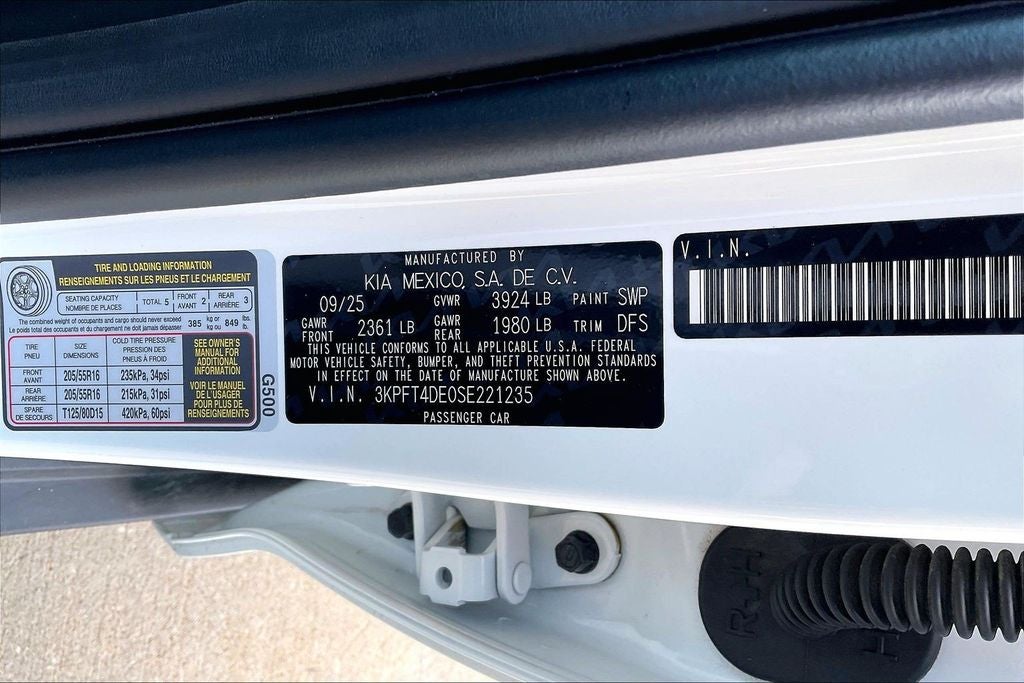 2025 Kia K4 LXS