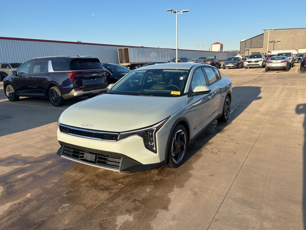 2026 Kia K4 EX