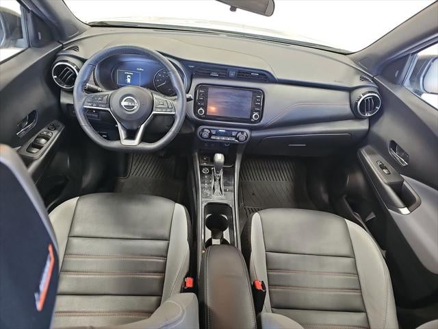 2022 Nissan Kicks SR
