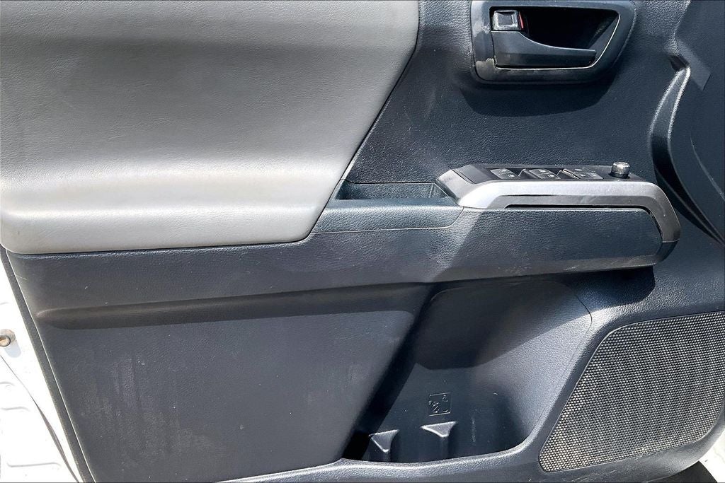 2018 Toyota Tacoma SR5 V6
