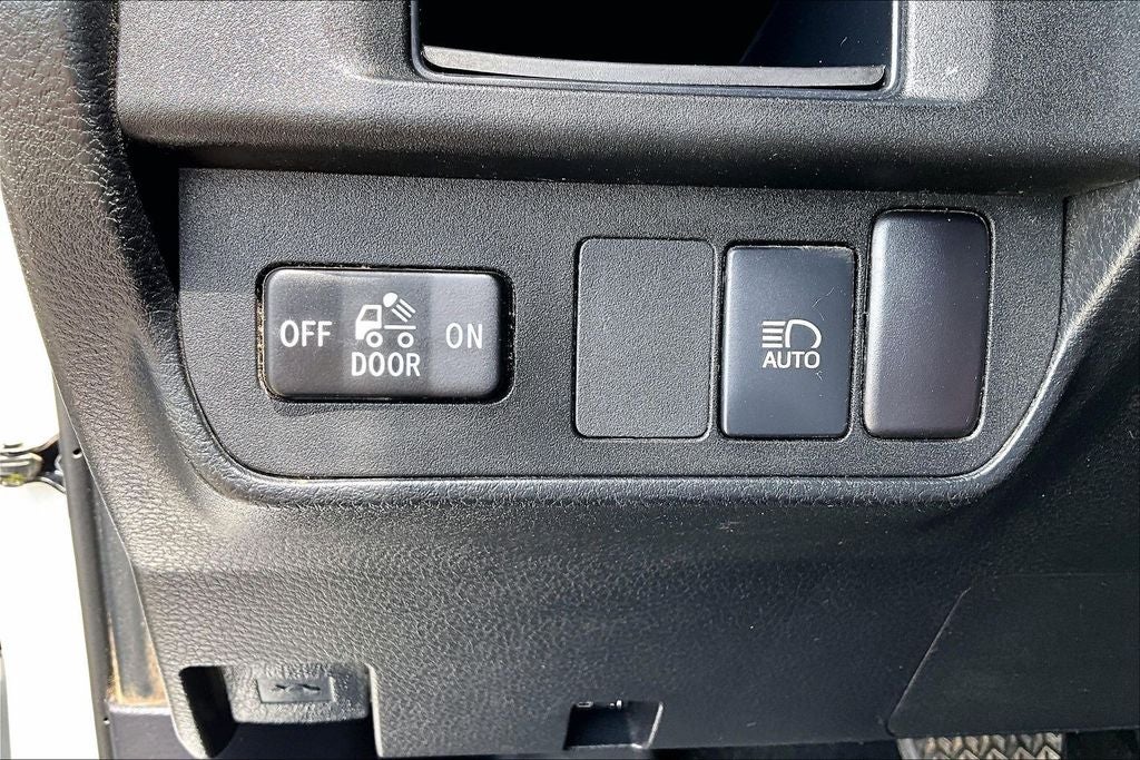 2018 Toyota Tacoma SR5 V6