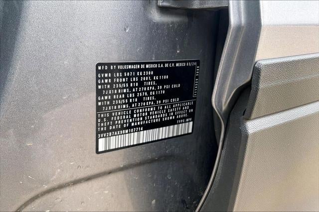 2024 Volkswagen Tiguan 2.0T SE