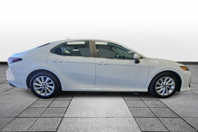 2023 Toyota CAMRY LE
