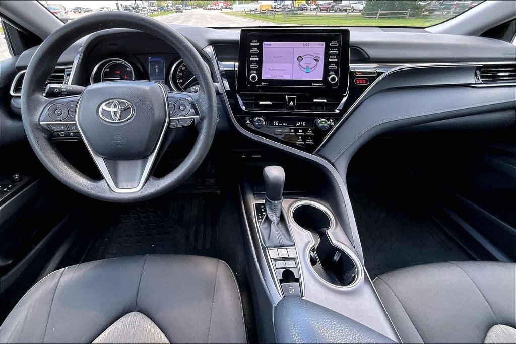 2021 Toyota Camry Hybrid LE