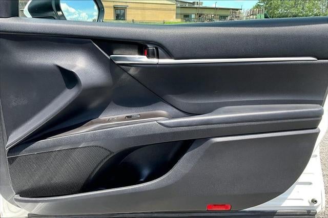 2021 Toyota Camry Hybrid LE