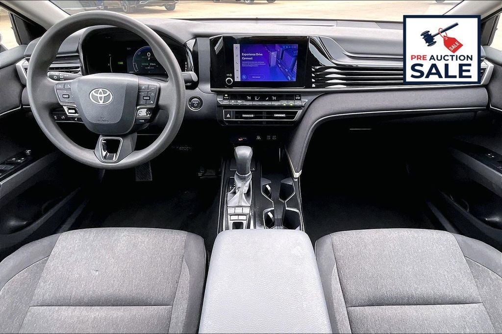 2025 Toyota CAMRY LE