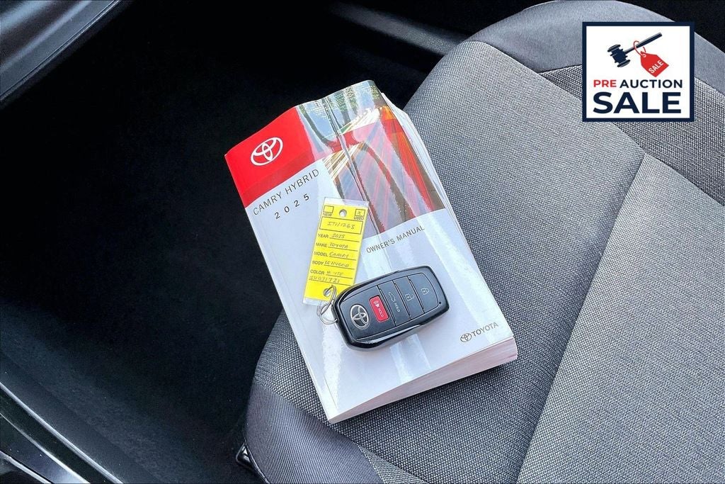 2025 Toyota CAMRY LE