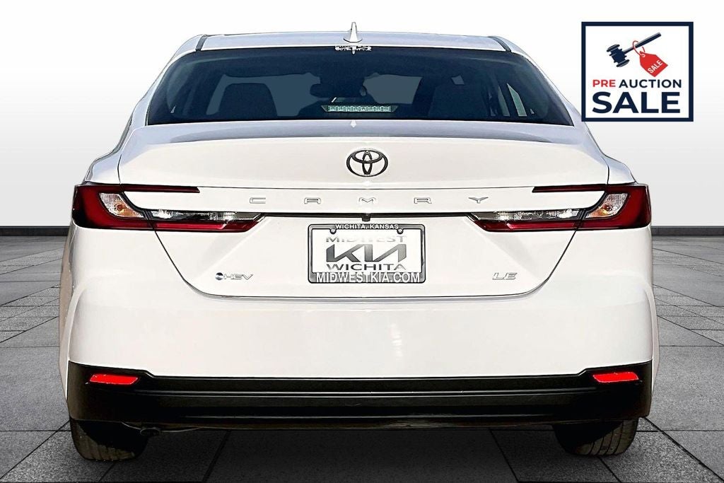 2025 Toyota CAMRY LE