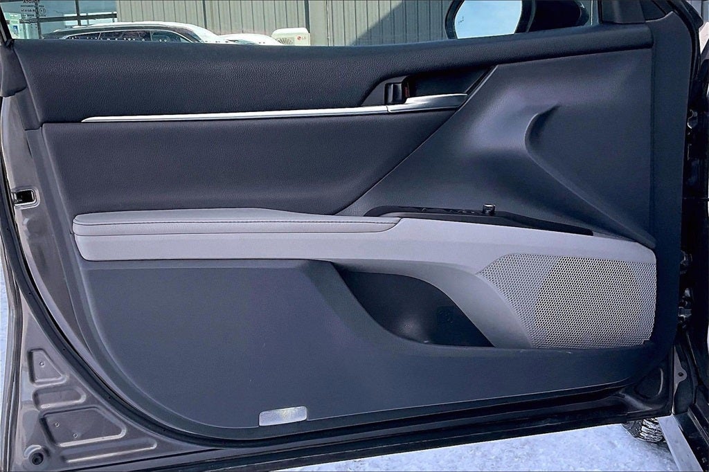 2023 Toyota CAMRY XLE