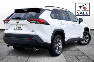 2022 Toyota RAV4 HYBRID LE