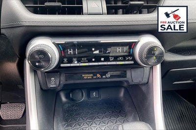 2022 Toyota RAV4 HYBRID LE