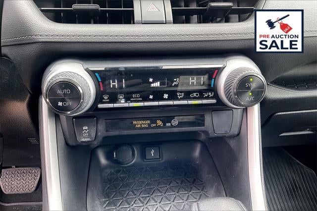 2022 Toyota RAV4 HYBRID LE