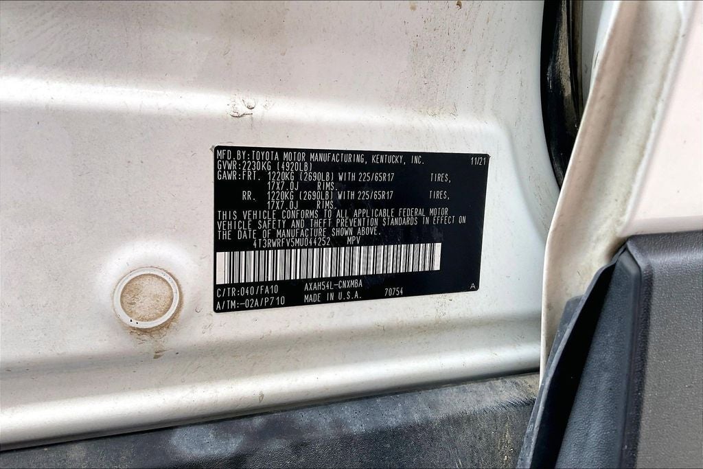 2021 Toyota RAV4 HYBRID XLE