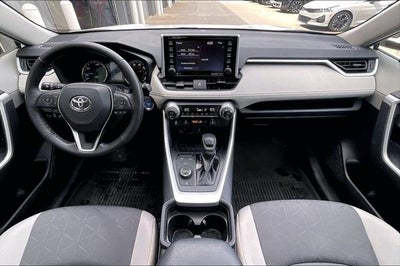 2021 Toyota RAV4 HYBRID XLE
