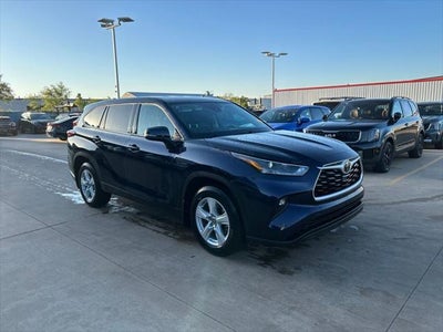 2021 Toyota HIGHLANDER LE