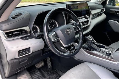 2022 Toyota Highlander Limited